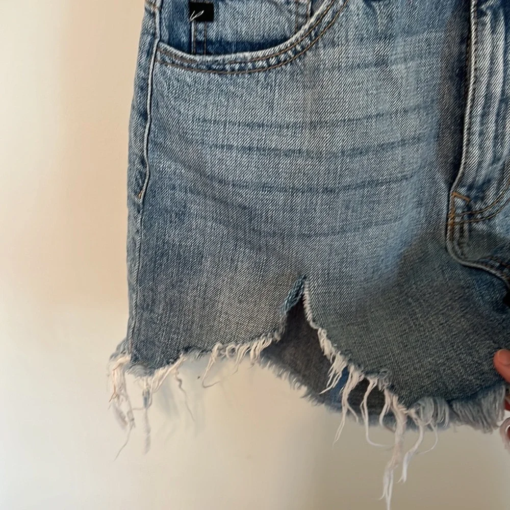 KanCan Women’s Jean Shorts / Size S / Very Good Pre-Owned Condition / Cotton - Picture 4 of 9